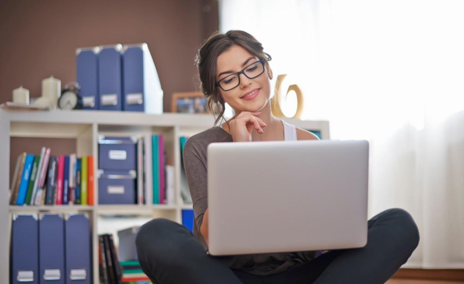 Trading-Analysen mit Wirtschaftskalender und Charts